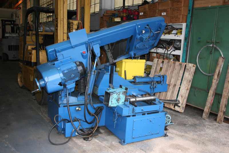 16 1/4" X 16 1/4" 1991 DAITO MODEL GA410W SEMI-AUTOMATIC BAND SAW